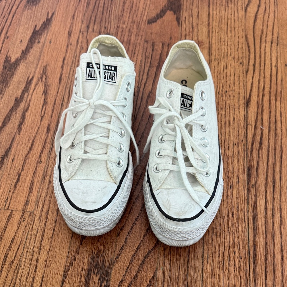 Converse women’s platform White Sneakers